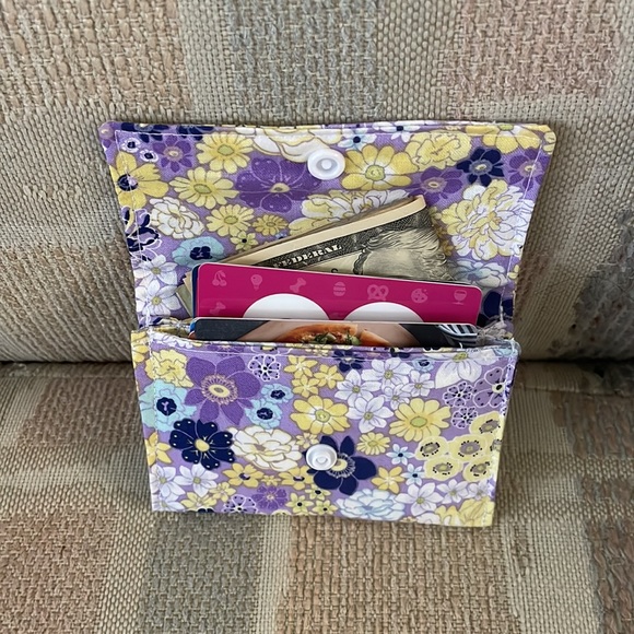 Stylish Snap Card Wallet/Business Card/Gift Card Holder made with Cotton Fabric - Picture 7 of 7